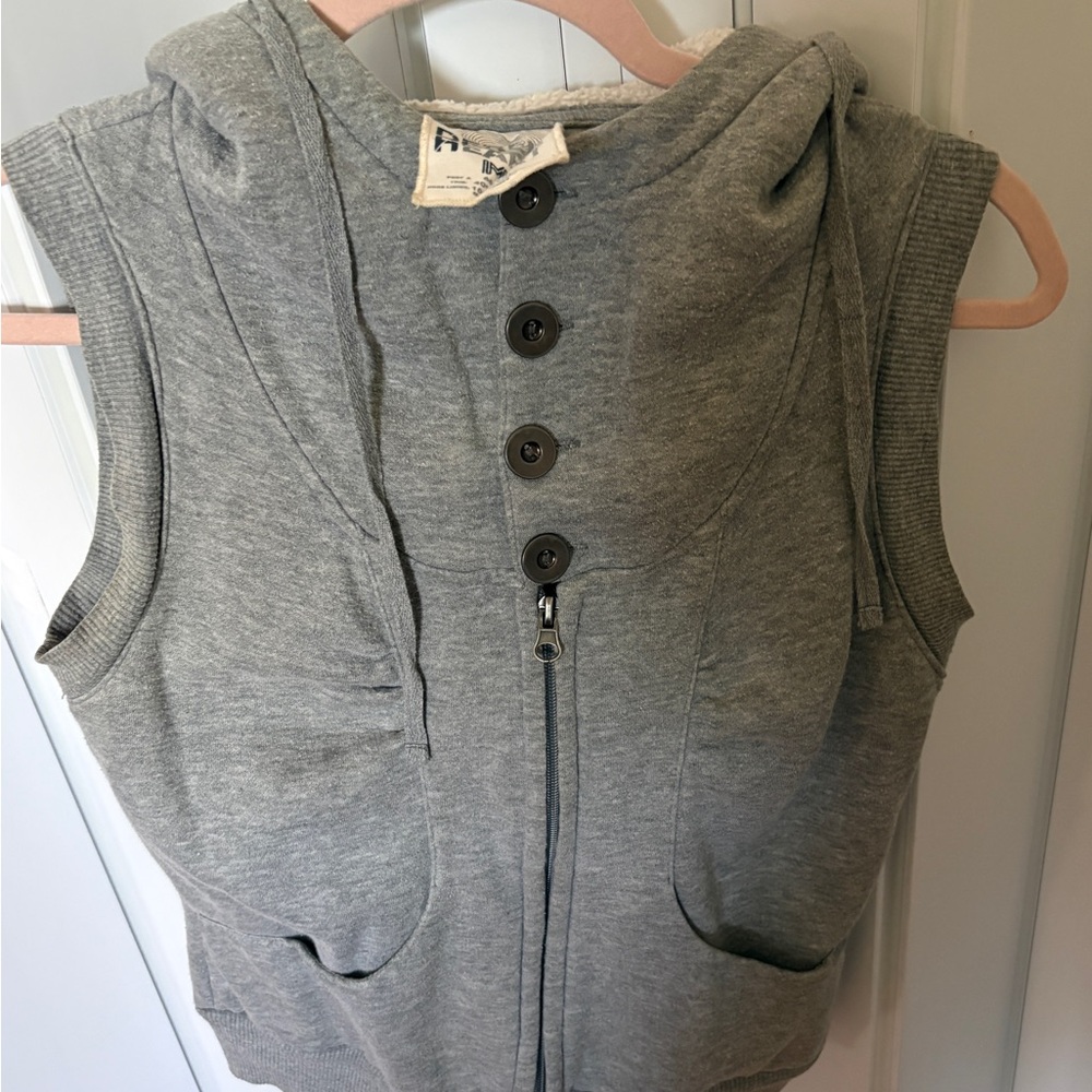 Derek Heart Gray Hooded Vest with Button Placket